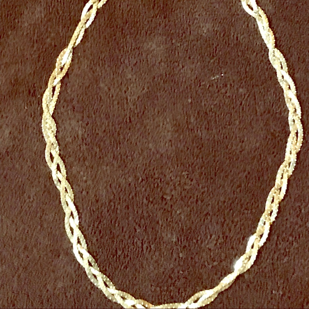 Braided silver necklace